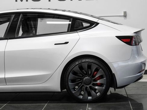 Used 2023 Tesla Model 3 Performance image 19