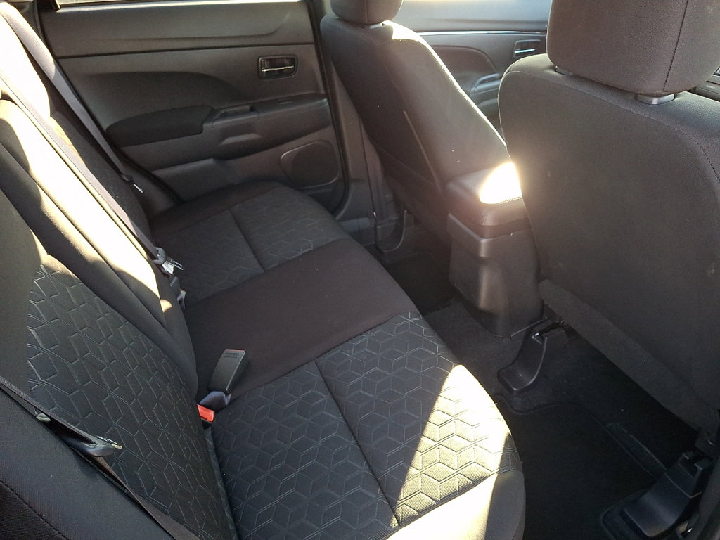 Used 2025 Mitsubishi Outlander Sport ES AWD/4WD image 15
