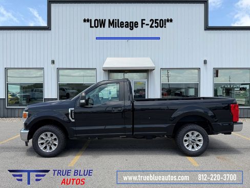 Used 2020 Ford F250 XL w/ STX Appearance Package RWD image 1