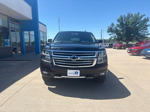 Used 2015 Chevrolet Suburban LT AWD/4WD image 2