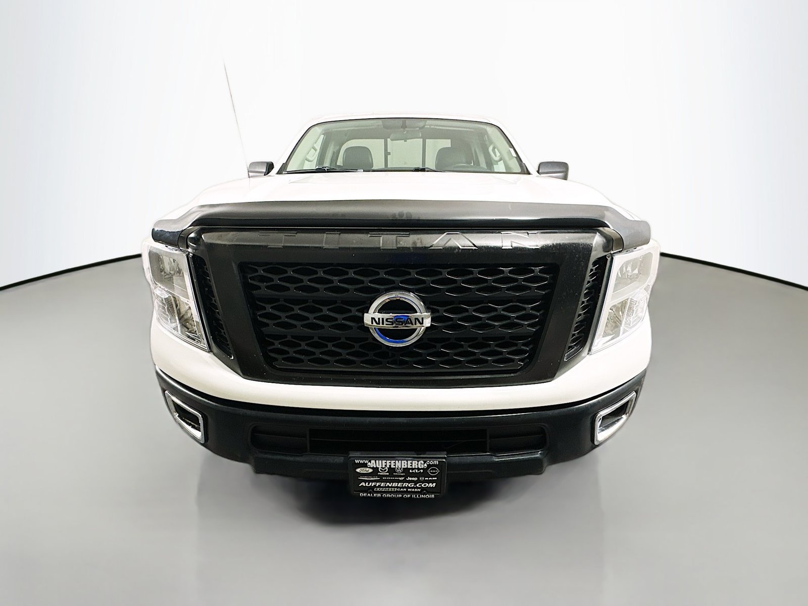 Used 2017 Nissan Titan S AWD/4WD image 2