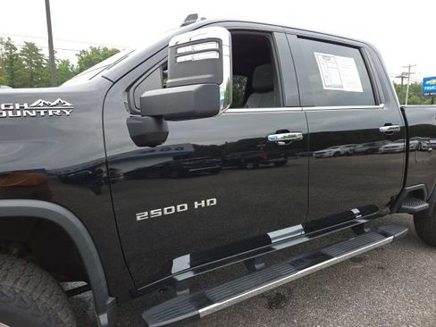 Used 2021 Chevrolet Silverado 2500 High Country w/ Z71 Off-Road Package AWD/4WD image 26