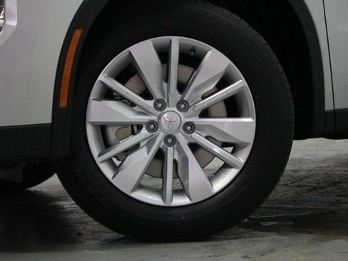 New 2026 Mitsubishi Outlander ES image 3