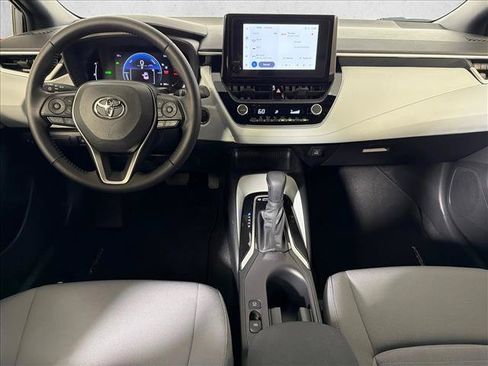 Used 2026 Toyota Corolla SE FWD image 22