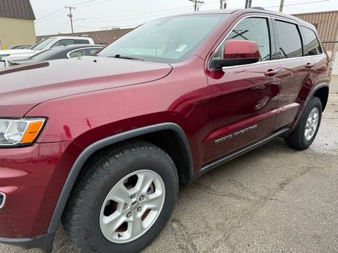 Used 2017 Jeep Grand Cherokee Laredo w/ Quick Order Package 23E image 14