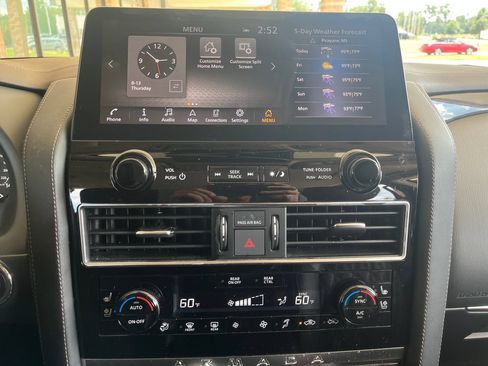 Used 2022 Nissan Armada Platinum w/ Captain's Chairs Package RWD image 21