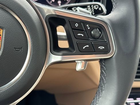 Certified 2023 Porsche Cayenne AWD/4WD image 28