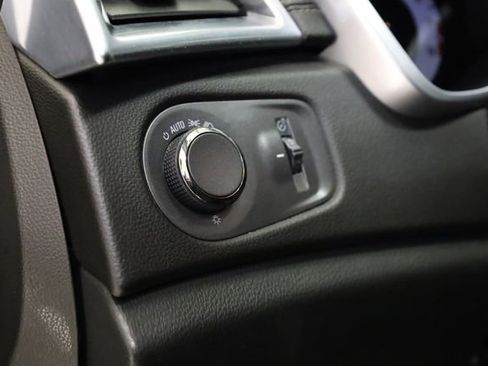 Used 2012 Cadillac SRX Luxury FWD image 11