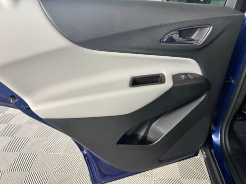 Used 2022 Chevrolet Equinox LS w/ LS Convenience Package image 23