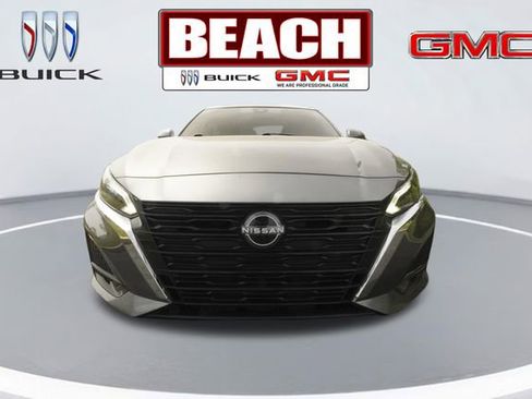 Used 2023 Nissan Altima 2.5 SL AWD/4WD image 8