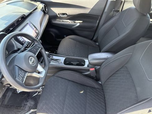 Used 2022 Nissan Kicks SV FWD image 21