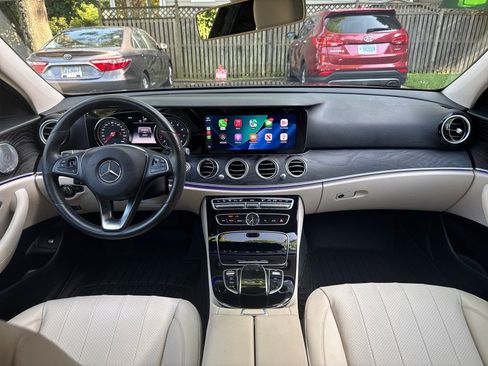 Used 2017 Mercedes-Benz E 300 4MATIC image 20