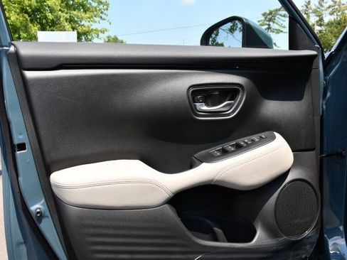 New 2026 Honda HR-V LX image 10
