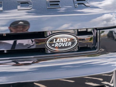 Used 2026 Land Rover Defender 130 X AWD/4WD image 7