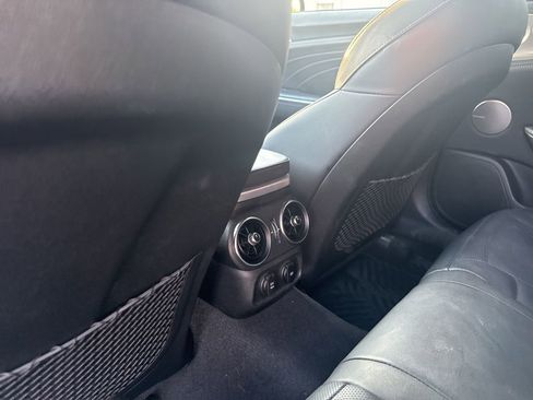 Used 2022 Kia Stinger GT2 AWD/4WD image 27