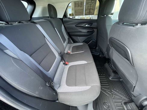 Used 2023 Chevrolet TrailBlazer LT w/ Convenience Package image 25