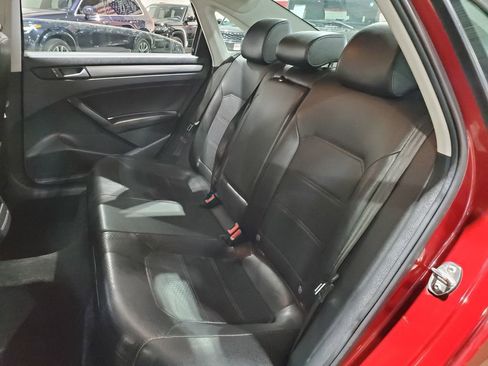 Used 2015 Volkswagen Passat 1.8T Wolfsburg Edition image 25