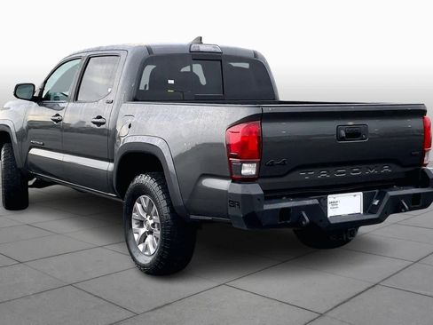 Used 2019 Toyota Tacoma SR5 image 12