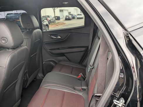 Used 2022 Chevrolet Blazer RS image 32