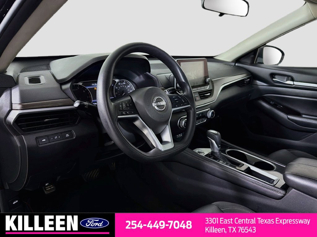 Used 2023 Nissan Altima 2.5 SV FWD image 11