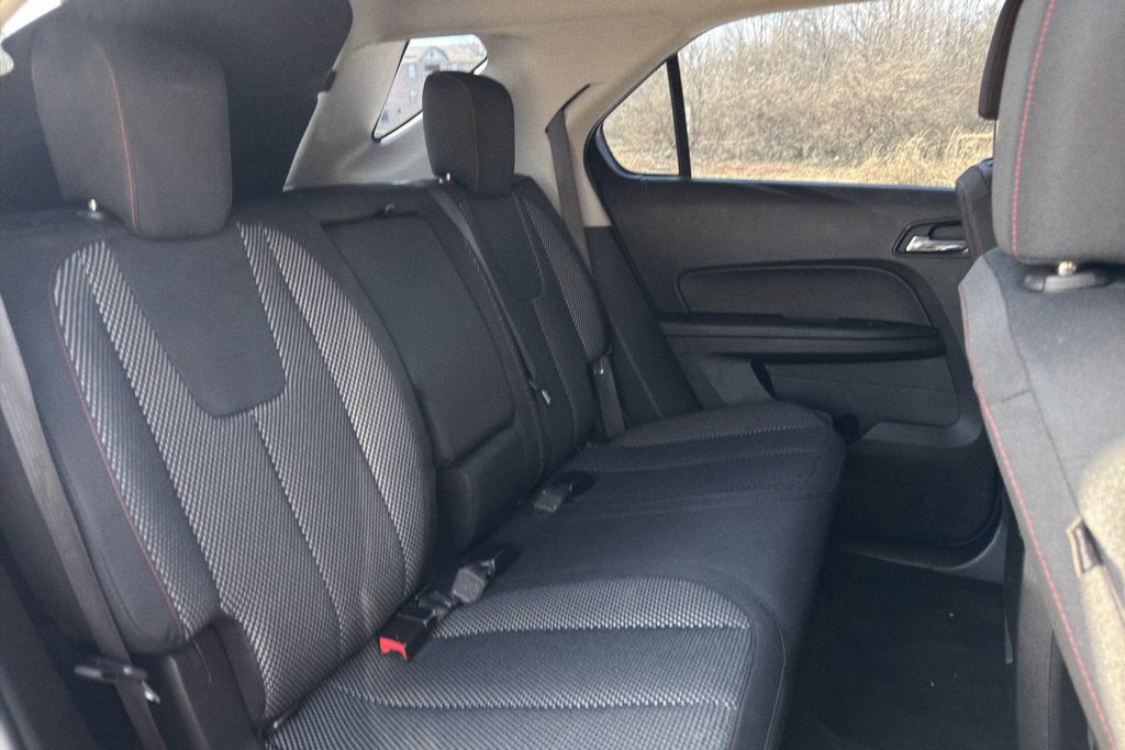 Used 2017 Chevrolet Equinox LS FWD image 23