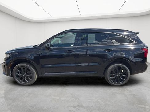 Used 2023 Kia Sorento SX AWD/4WD image 3