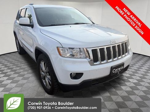 Used 2013 Jeep Grand Cherokee Laredo AWD/4WD image 1