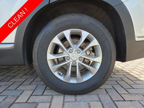 Used 2019 Hyundai Santa Fe SE FWD image 20