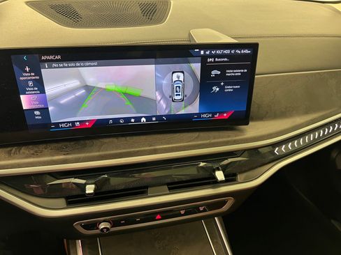 Used 2025 BMW X7 xDrive40i image 30