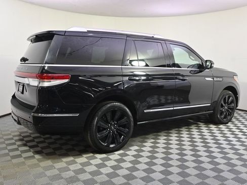 Used 2022 Lincoln Navigator Reserve image 7