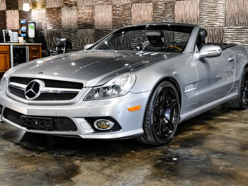 Used 2011 Mercedes-Benz SL 550 w/ Premium I Pkg image 6