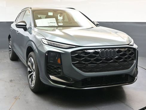 New 2026 Audi Q3 quattro 2.0T AWD/4WD image 8