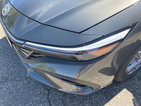 New 2026 Hyundai Elantra SE image 11