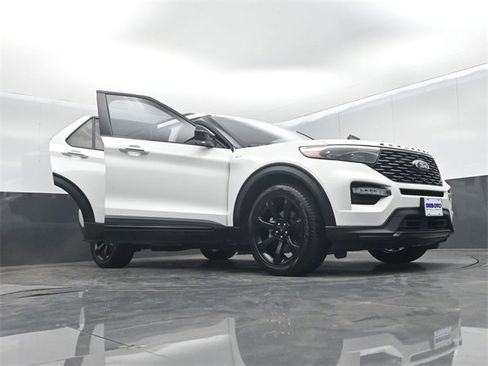 Used 2023 Ford Explorer ST-Line w/ Class IV Trailer Tow Package image 72