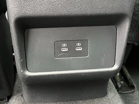 Used 2024 Nissan Rogue SV w/ SV Premium Package image 22