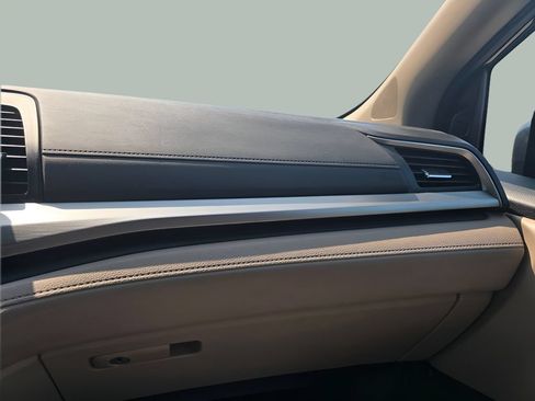 Used 2019 Honda Odyssey EX image 19