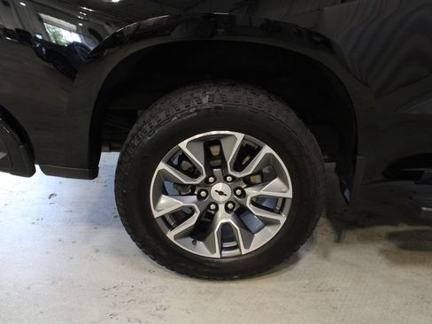 Used 2024 Chevrolet Silverado 1500 RST AWD/4WD image 25