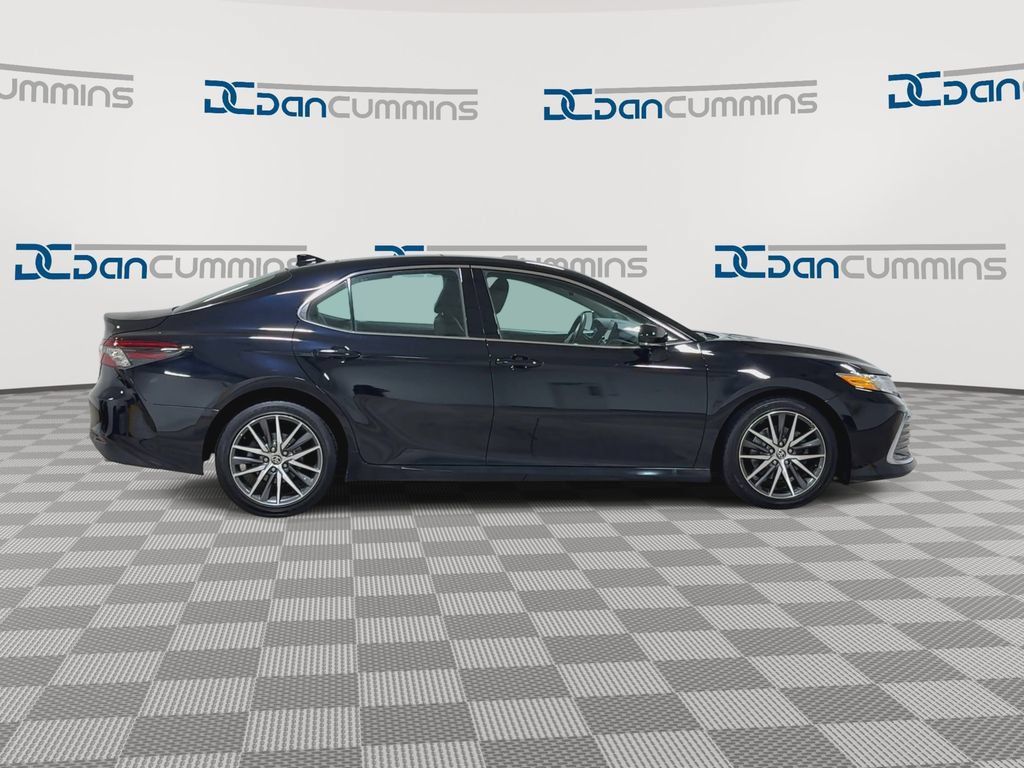 Used 2023 Toyota Camry XLE FWD image 2