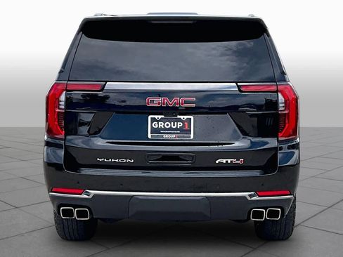 Used 2025 GMC Yukon XL AT4 w/ AT4 Premium Package AWD/4WD image 5