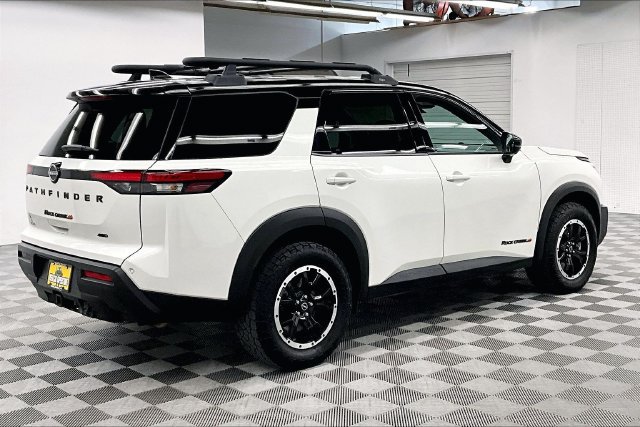 Used 2023 Nissan Pathfinder Rock Creek AWD/4WD image 13
