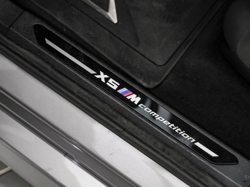 Used 2022 BMW X5 M w/ Competition Package 2 image 40