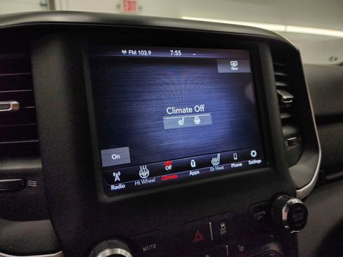 Used 2020 RAM 2500 Big Horn w/ Level 2 Equipment Group image 44