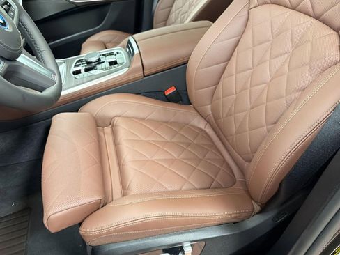 New 2026 BMW X5 xDrive50e w/ M Sport Package image 18