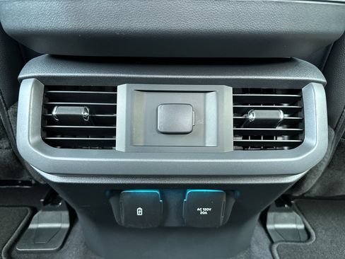 New 2025 Ford F150 Lariat w/ Equipment Group 501A Mid AWD/4WD image 32