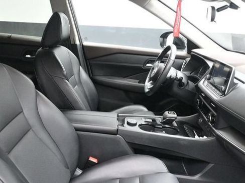 Used 2023 Nissan Rogue SV w/ SV Premium B Package AWD/4WD image 13