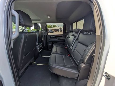 Used 2024 GMC Sierra 2500 Denali w/ Denali Reserve Package AWD/4WD image 30