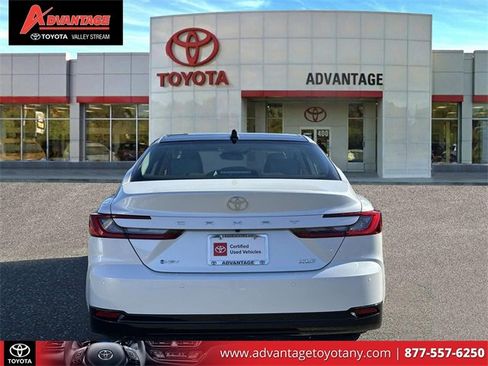 Used 2025 Toyota Camry XLE image 5