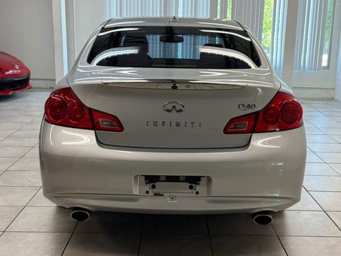 Used 2015 INFINITI Q40 w/ Navigation Package RWD image 8