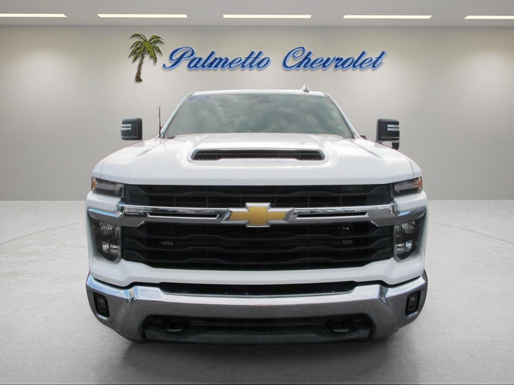 Used 2025 Chevrolet Silverado 2500 LT w/ Convenience Package AWD/4WD image 7
