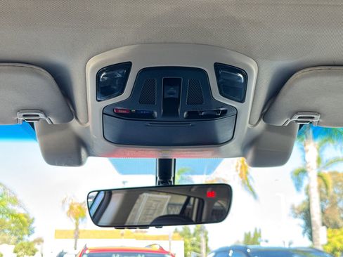 Used 2022 Subaru Outback Limited image 14